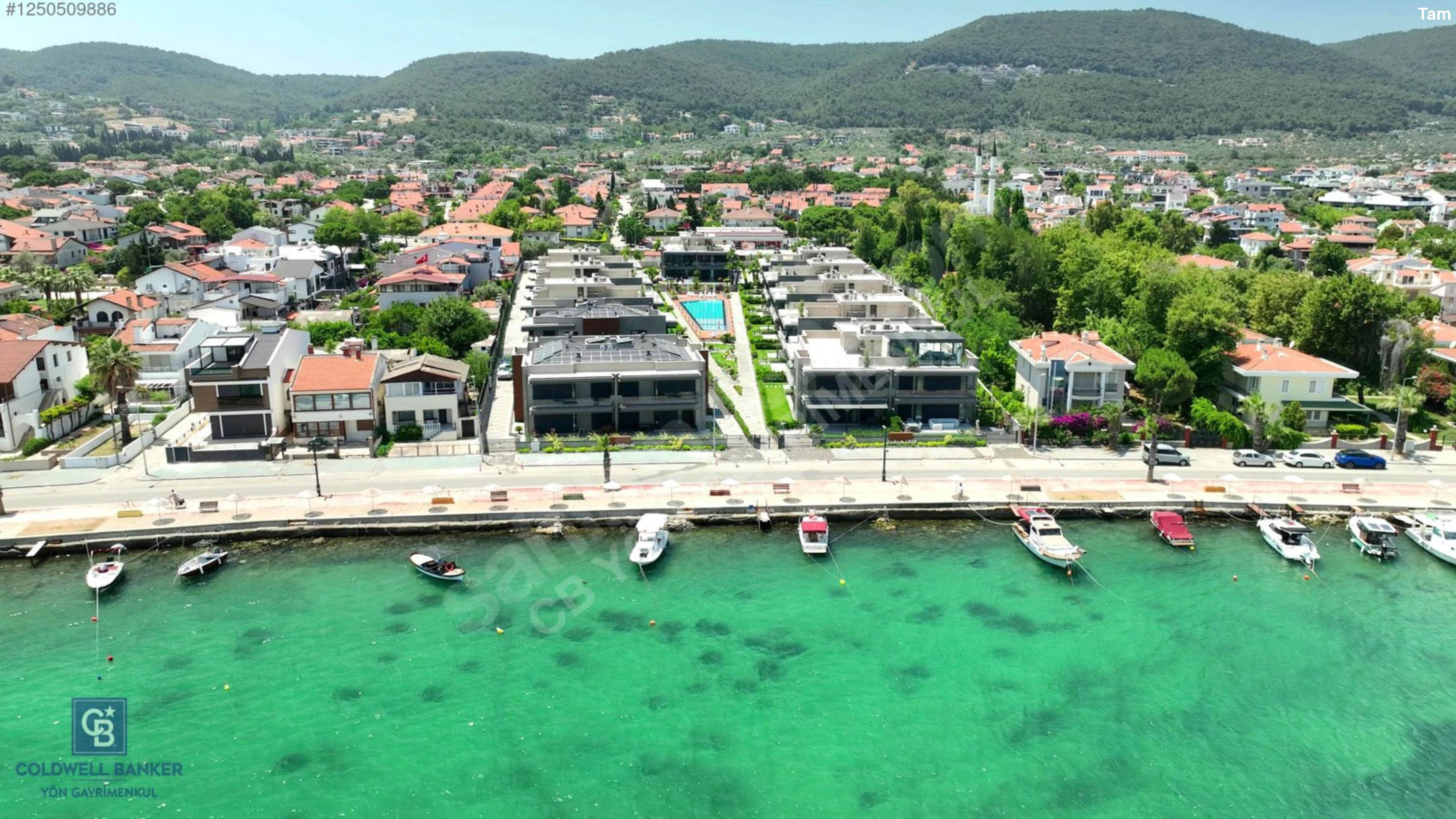 Site havuzu ve spor salonu
